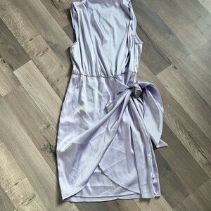 Elegant Lavender Sleeveless Dress